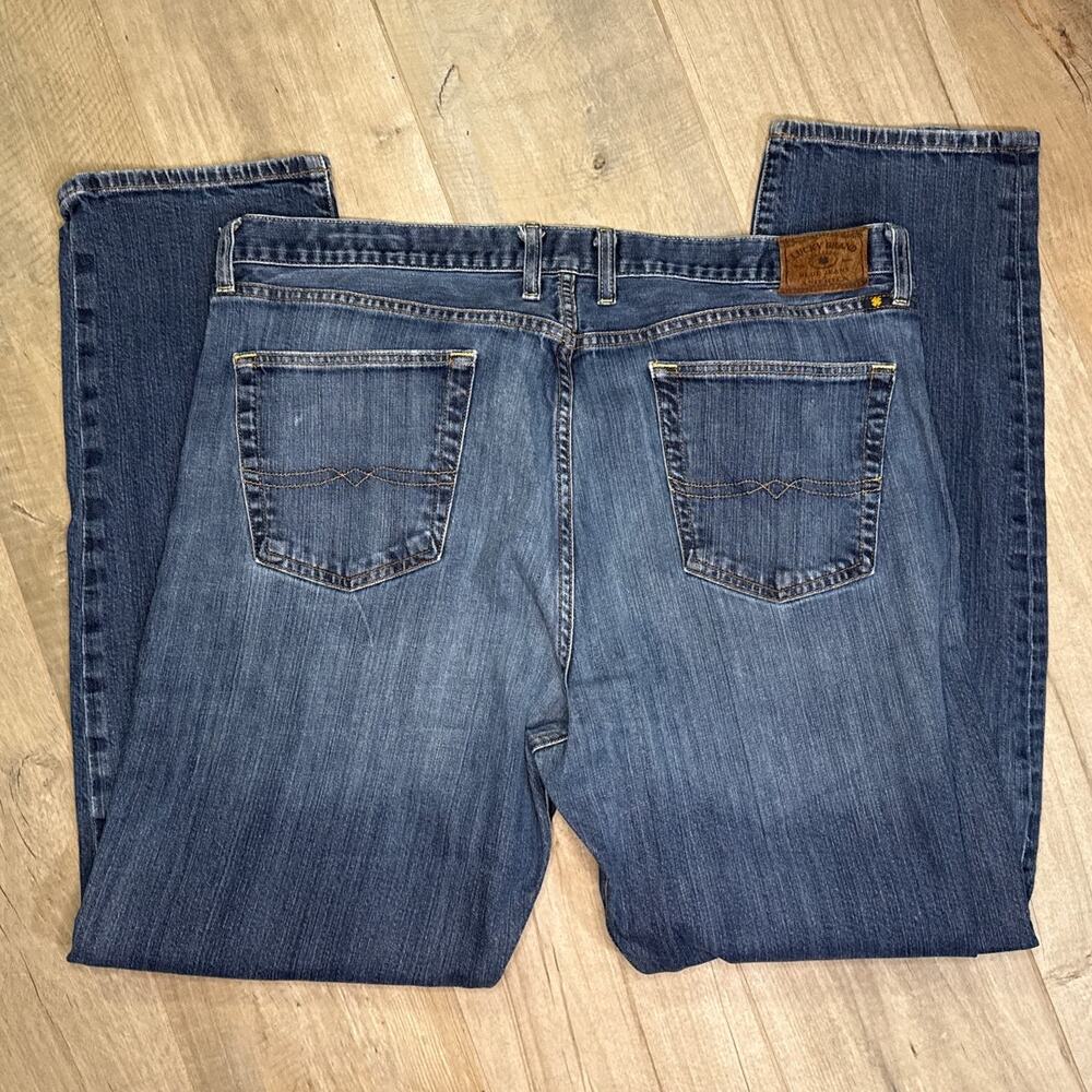 Men’s Lucky Brand 329 Classic Straight Blue Denim Jeans Size 42X34 Med Wash